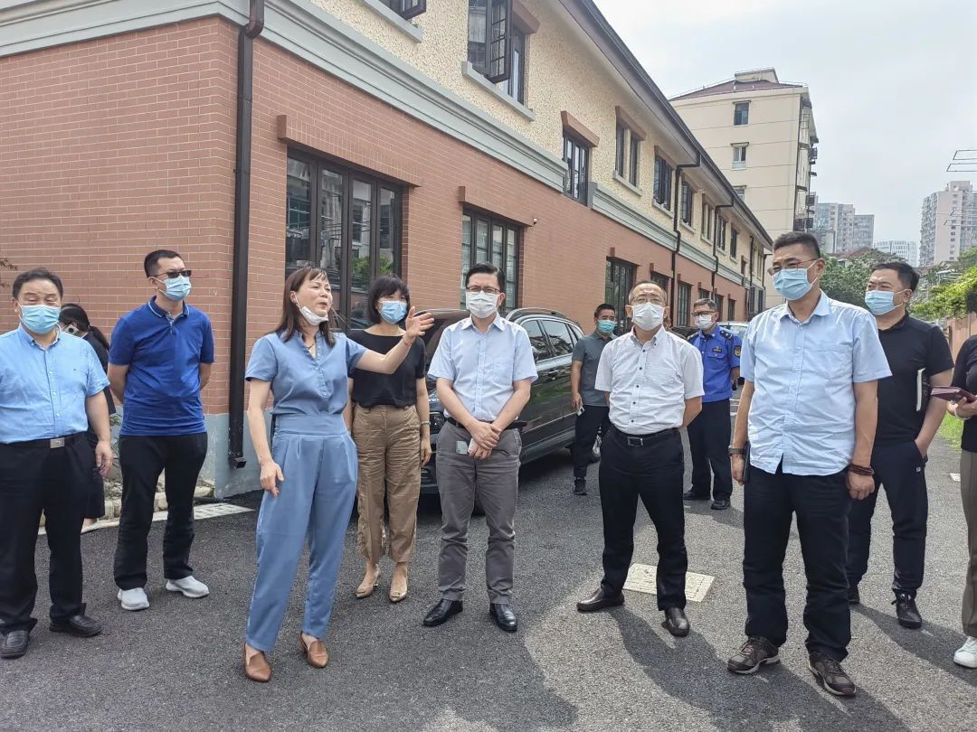 黄浦区房管局一行赴徐汇区学习交流旧住房成套改造工作