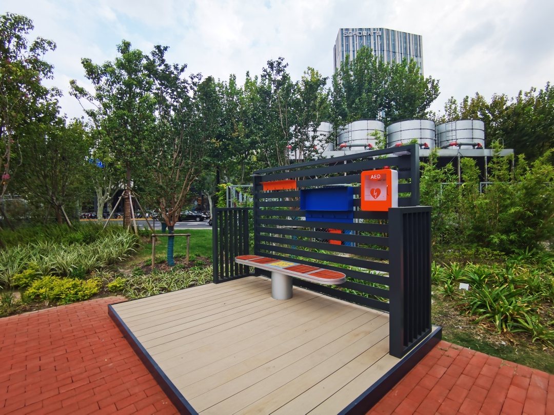 让城区更有温度黄浦的这些城市家具上新了