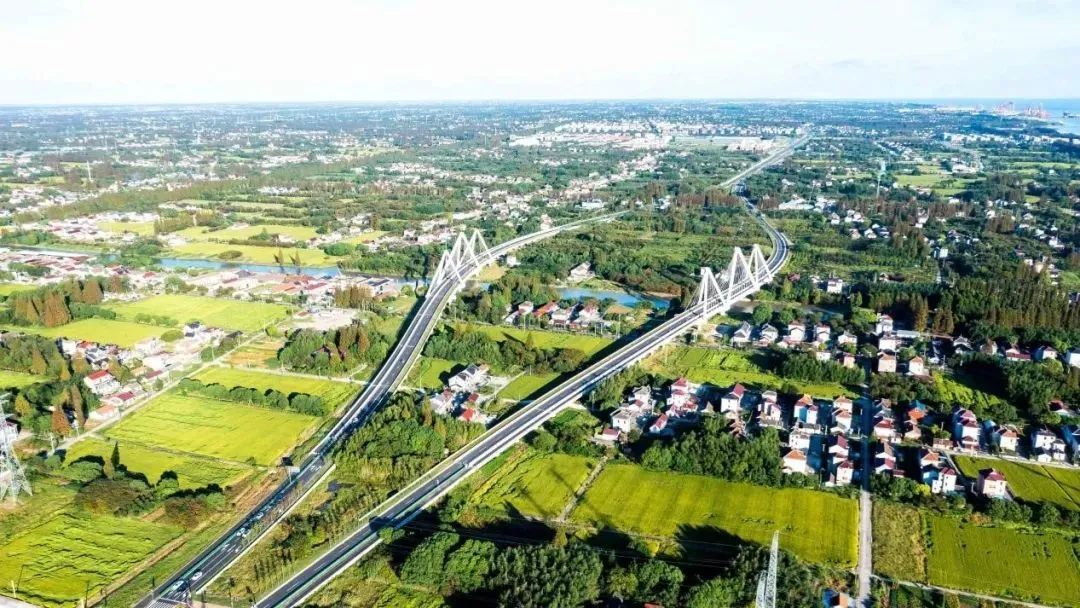 我的位置:>上观号>上海崇明>文章详情>目前,s7沪崇高速和北支崇海通道