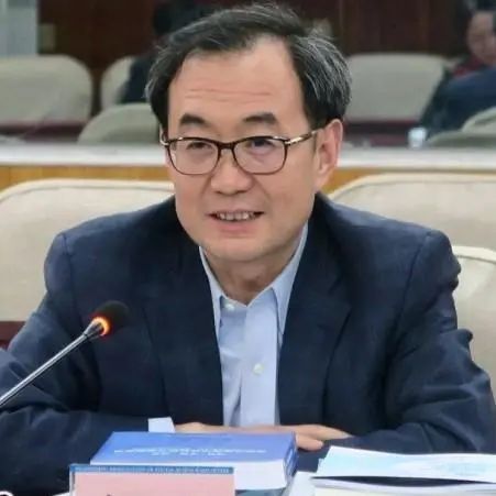 上海市社联副主席权衡、梅兵当选第十四届全国人民代表大会代表_上观新闻