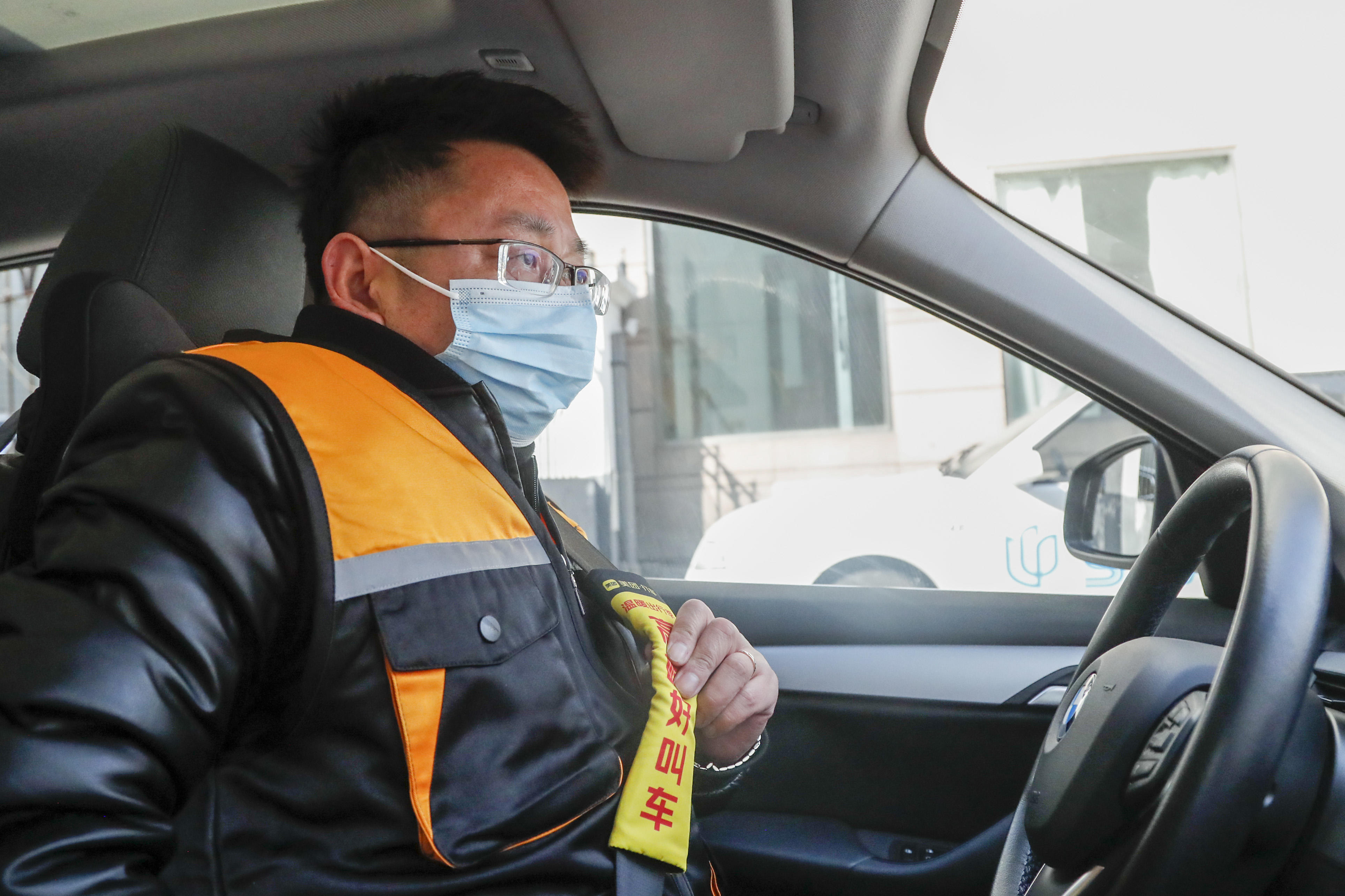 美团打车司机3年0投诉:今年春节依旧把乘客安全送到家