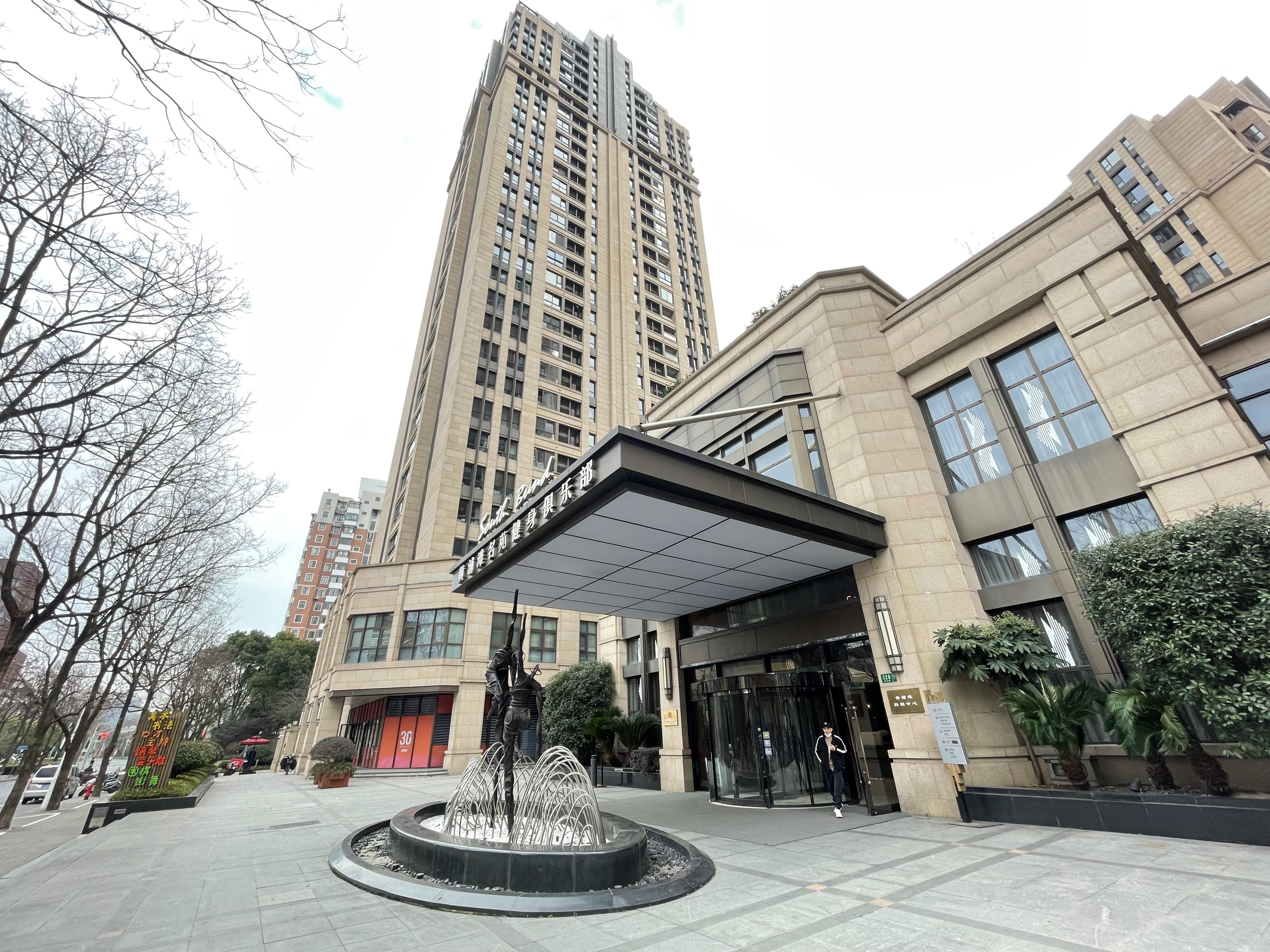 新春走基层丨告别“单打独斗”，这个联盟让社区商家真正成为居民区的一分子