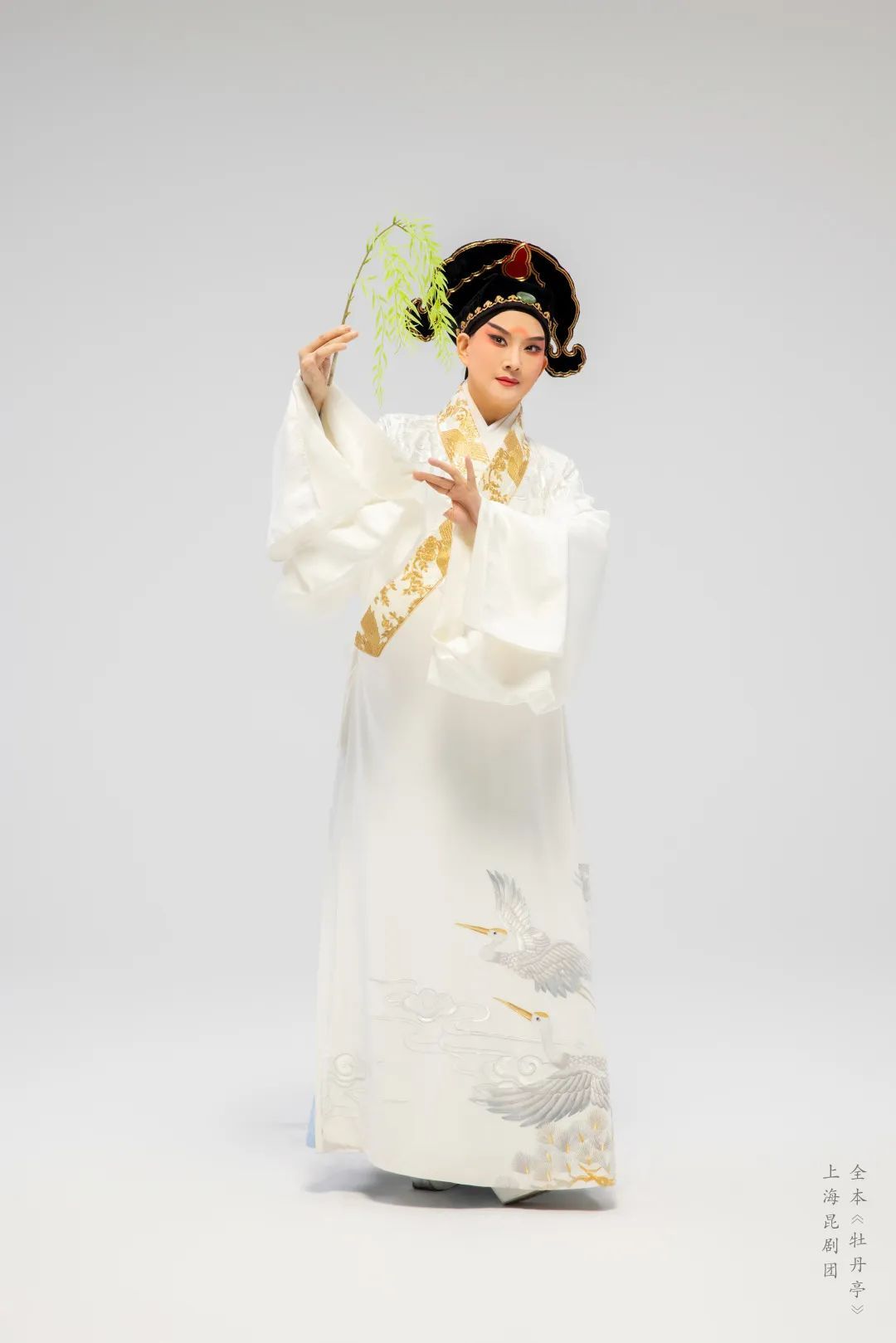 胡维露：君子如玉，既清且静▸白玉兰戏剧奖◂_上观新闻