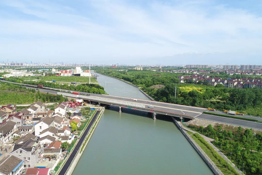 喜报苏州河真北路蕰藻浜堤防达标改造工程荣获中国水利工程大禹奖