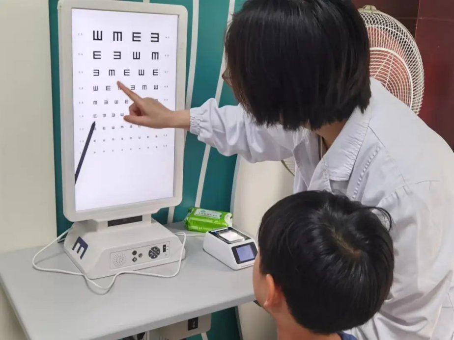 眼底照相机怎么“AI眼科医生”来到“家门口”，孩子们检查视力更方便_https://www.jmylbn.com_新闻资讯_第2张