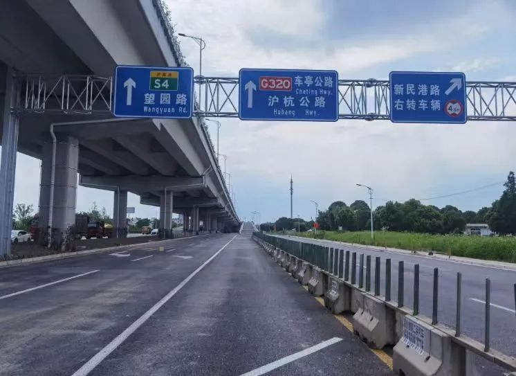 快上路!看看大叶公路(沪杭公路-金海公路)高架段临时通车后什么样