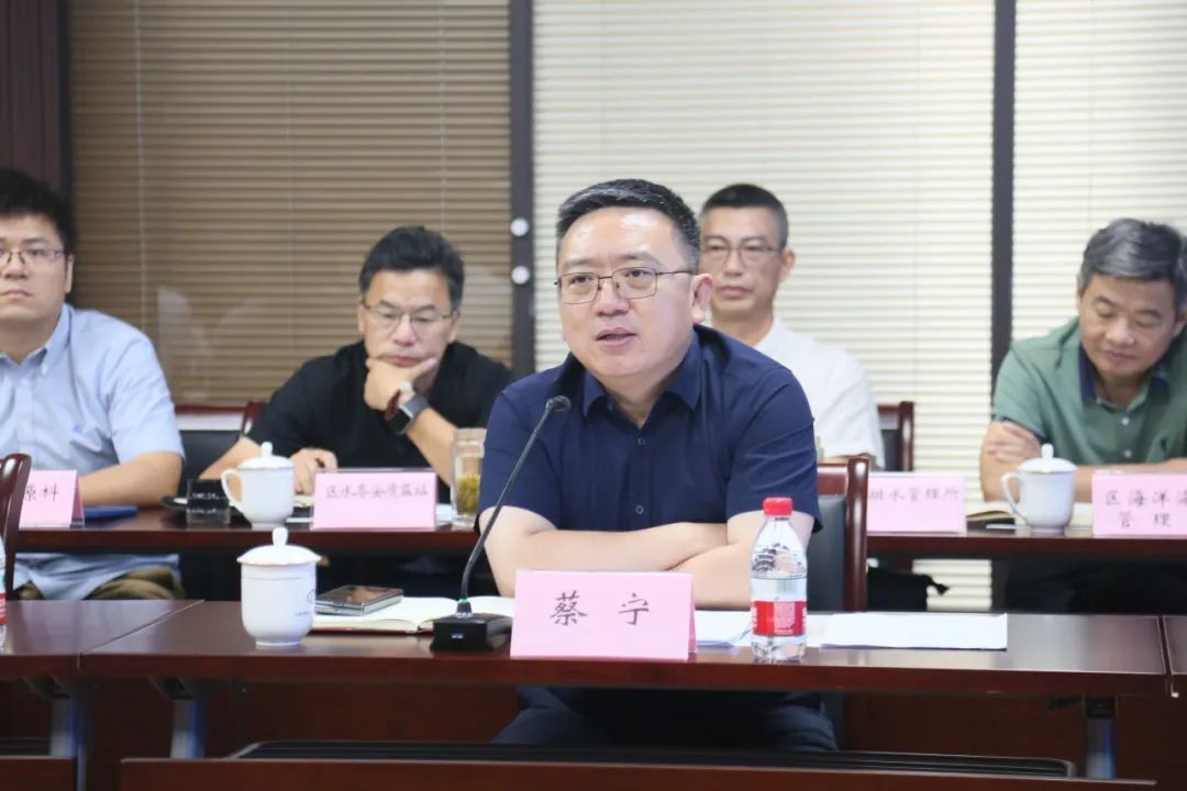 防汛备汛工作市防汛办副主任市水务局一级巡视员刘晓涛带队赴金山开展