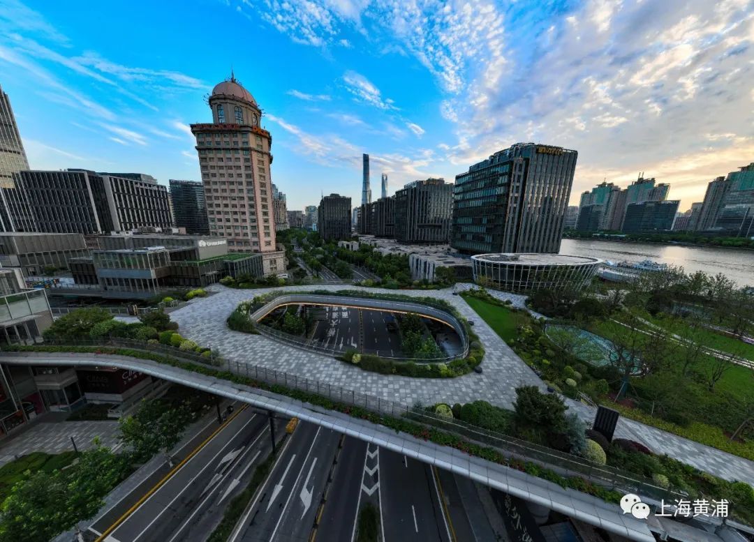 航拍丨上海最美人行天桥董家渡花桥