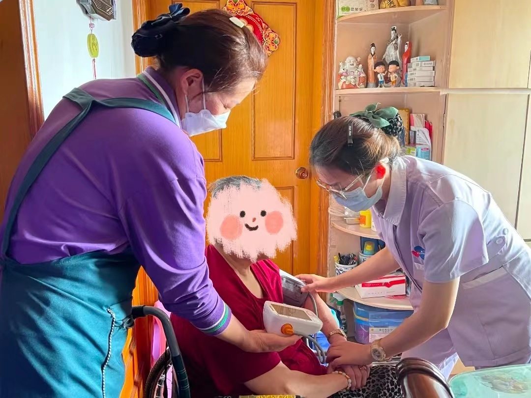 助老为老无微不至！宝山友谊路街道上门助浴解决老年人洗澡难题丨上海老人助浴服务价格