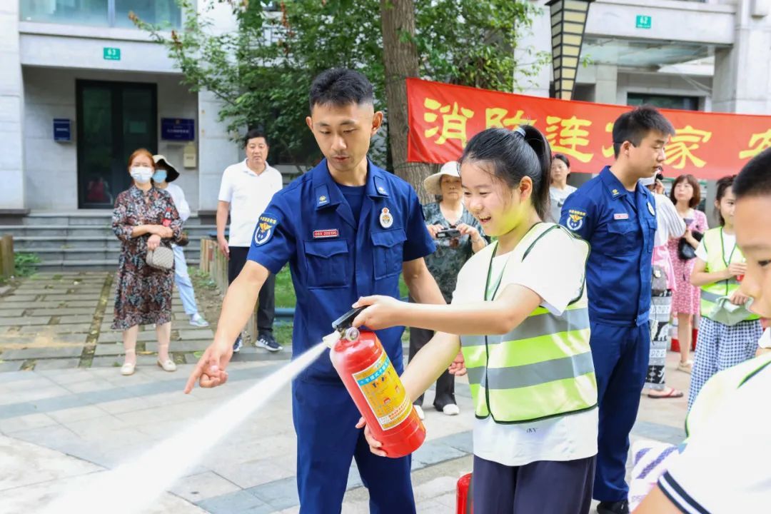  杨行镇“消防连万家，安全你我他”安全消防演练活动(图3)