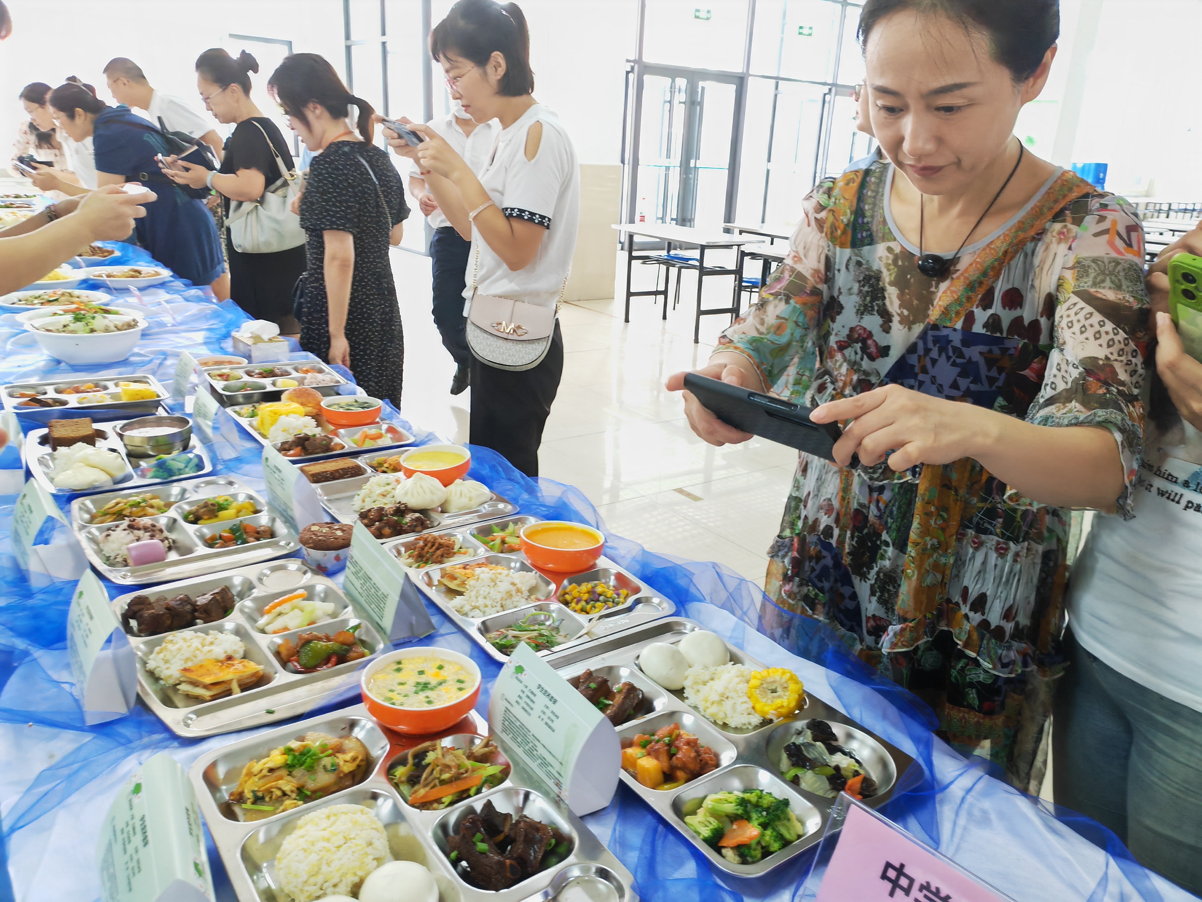 智慧食堂系统在中小学食堂建设中的应用