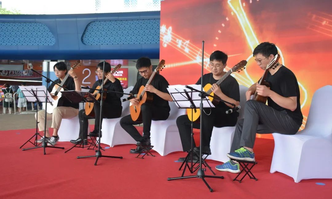 一起做公益吧！“上海慈善周”杨浦区主题活动启动！