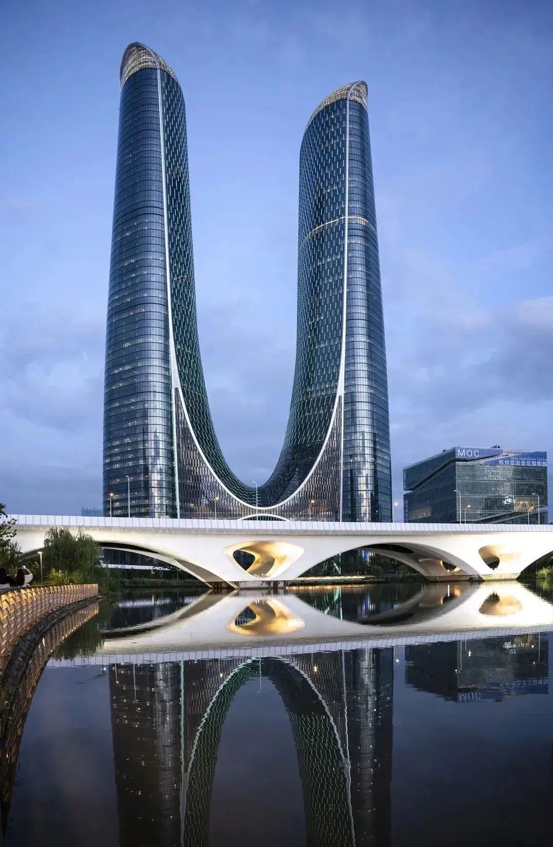 全新启用的杭州“第一高楼”，出自这家黄浦企业之手_上观新闻