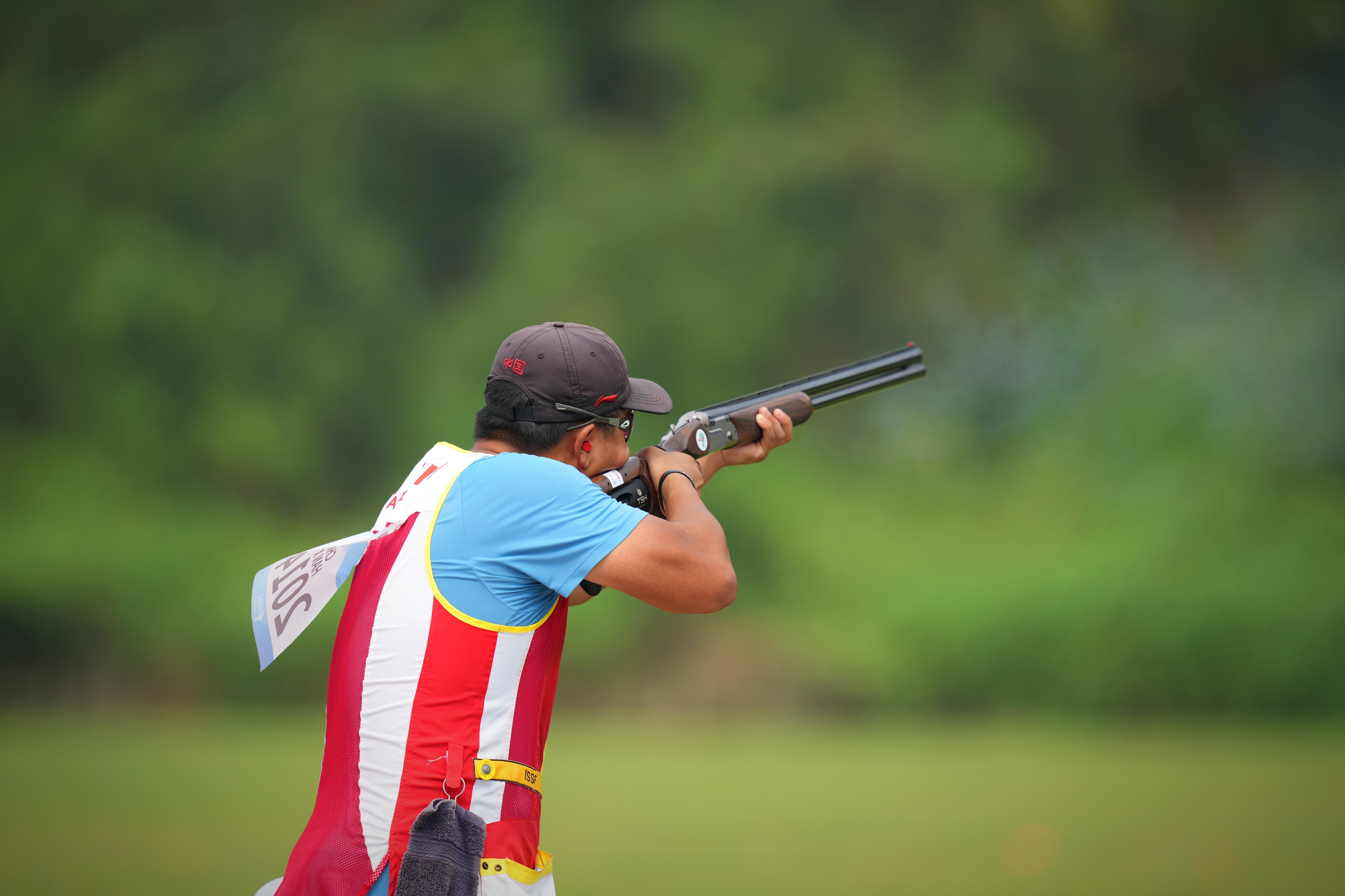 精彩瞬间丨强势项目再发力山东小将韩旭飞碟双向夺金