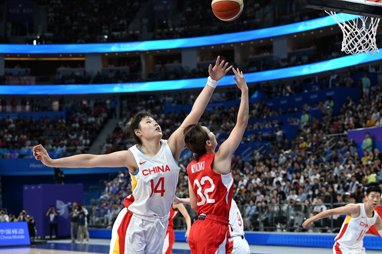 亚运会：中国女篮74-72上篮绝杀日本女篮，夺得冠军！ - 哔哩哔哩