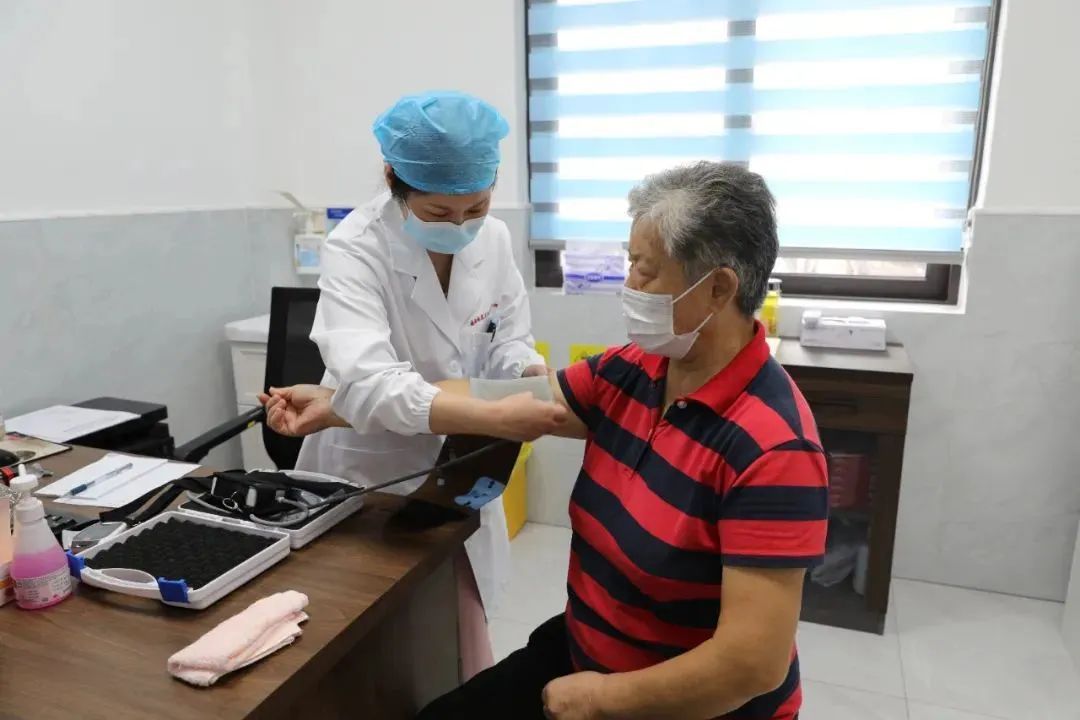 动态血压检测仪怎么看家门口就能做24小时动态血压监测，来看→_https://www.jmylbn.com_新闻资讯_第3张