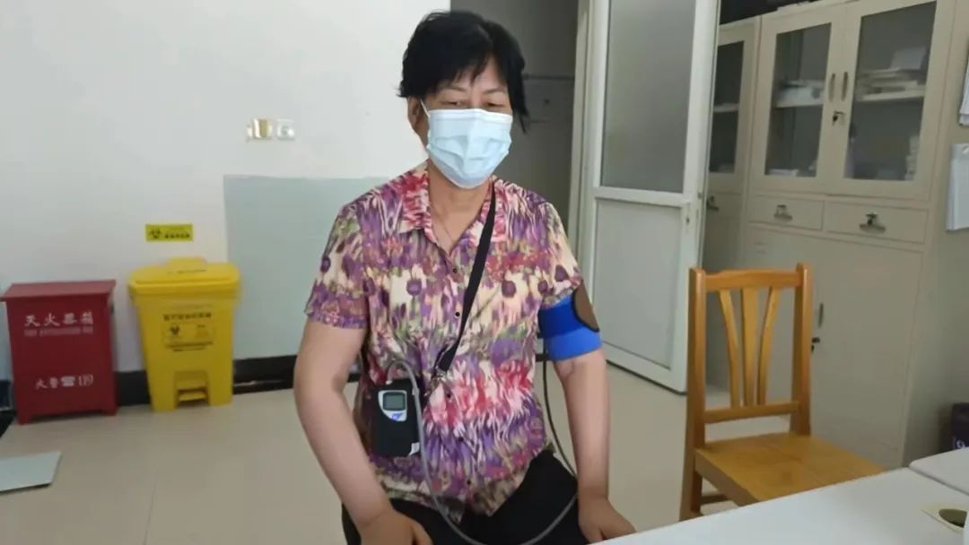 动态血压检测仪怎么看家门口就能做24小时动态血压监测，来看→_https://www.jmylbn.com_新闻资讯_第1张