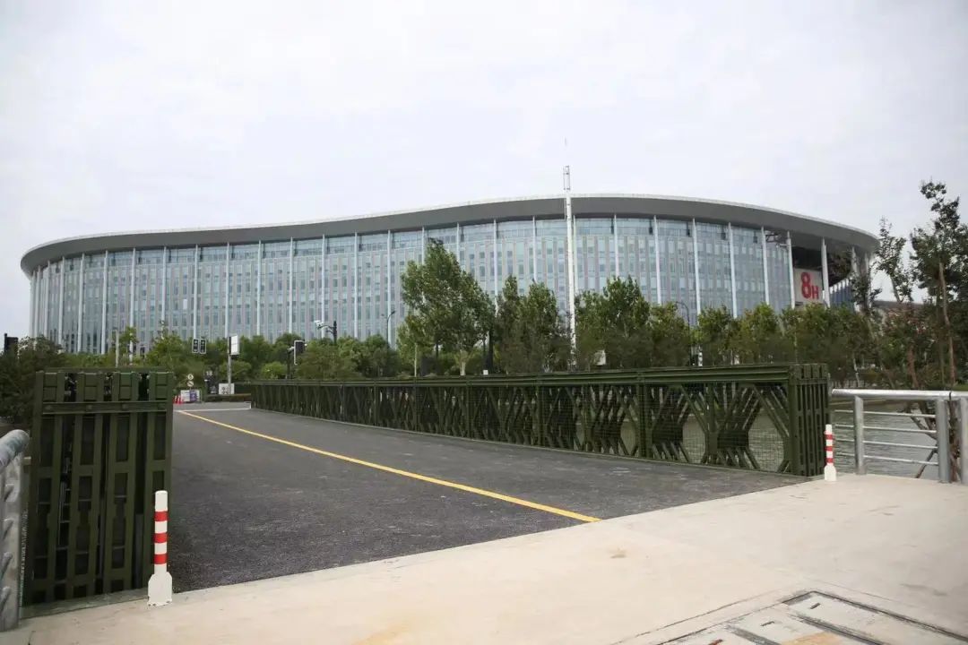 直通进博进博会停车场设施迎最大变动他们是如何实现最方便出行的