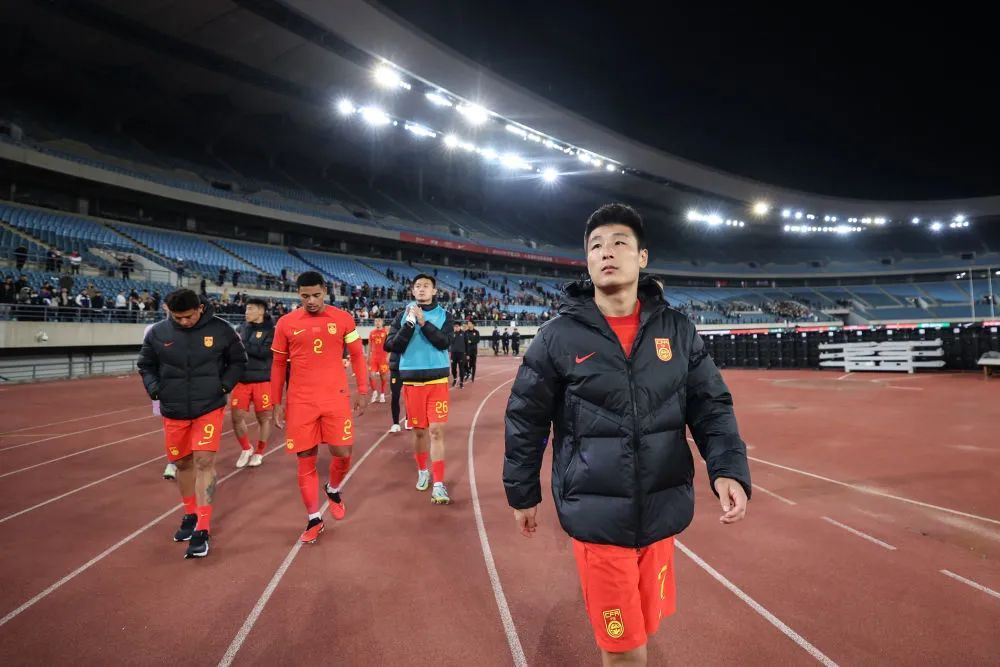 武磊：世预赛全力以赴不放弃