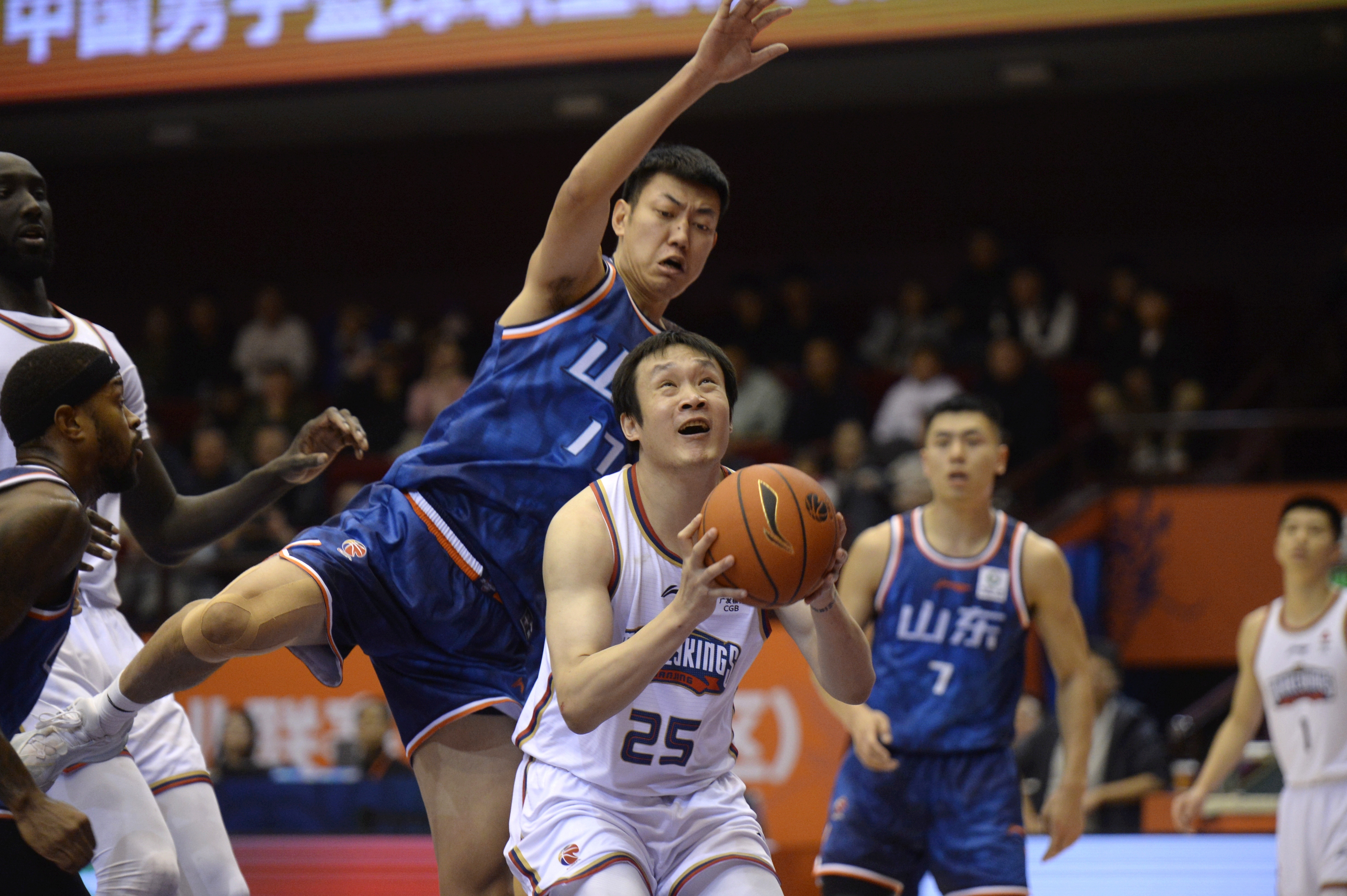 cba丁彦雨航一分未得山东高速8681胜南京头排苏酒