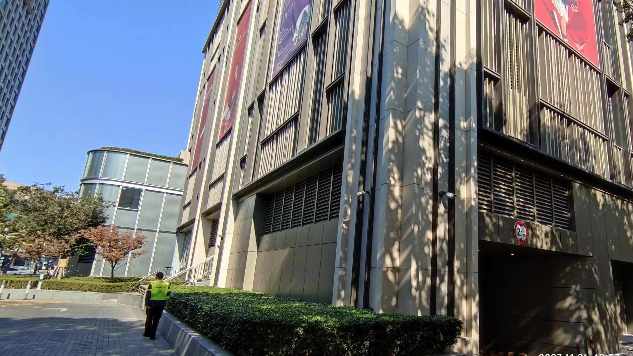 中环广场半夜机器轰鸣扰民?事情原委和后续处理来了