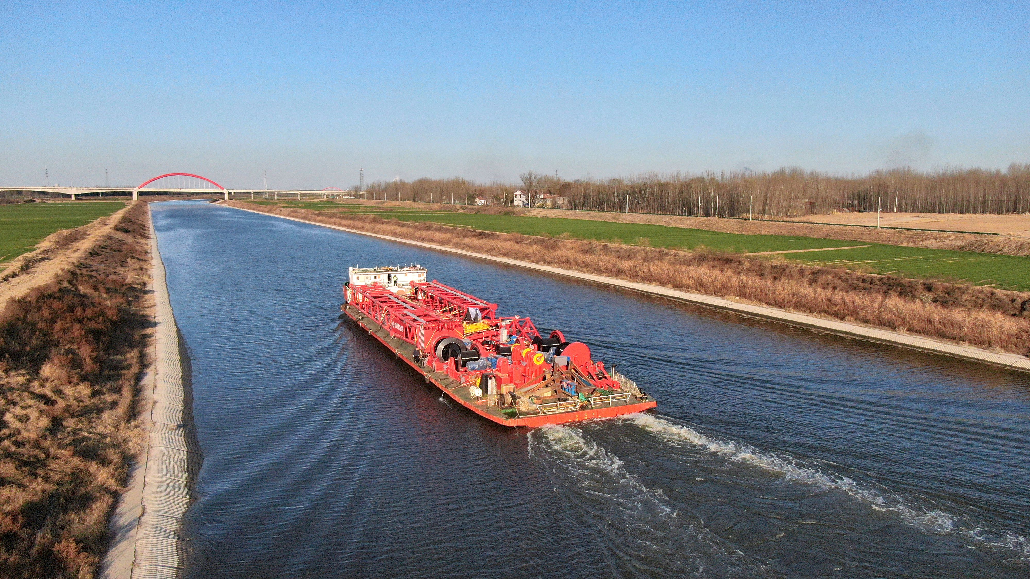 首次大件运输!小清河开启河海直达物流新模式