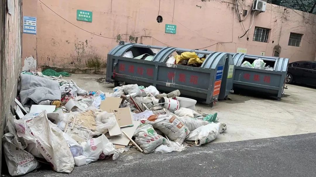 让建筑垃圾进专柜他们用心用情为小区微幸福加码