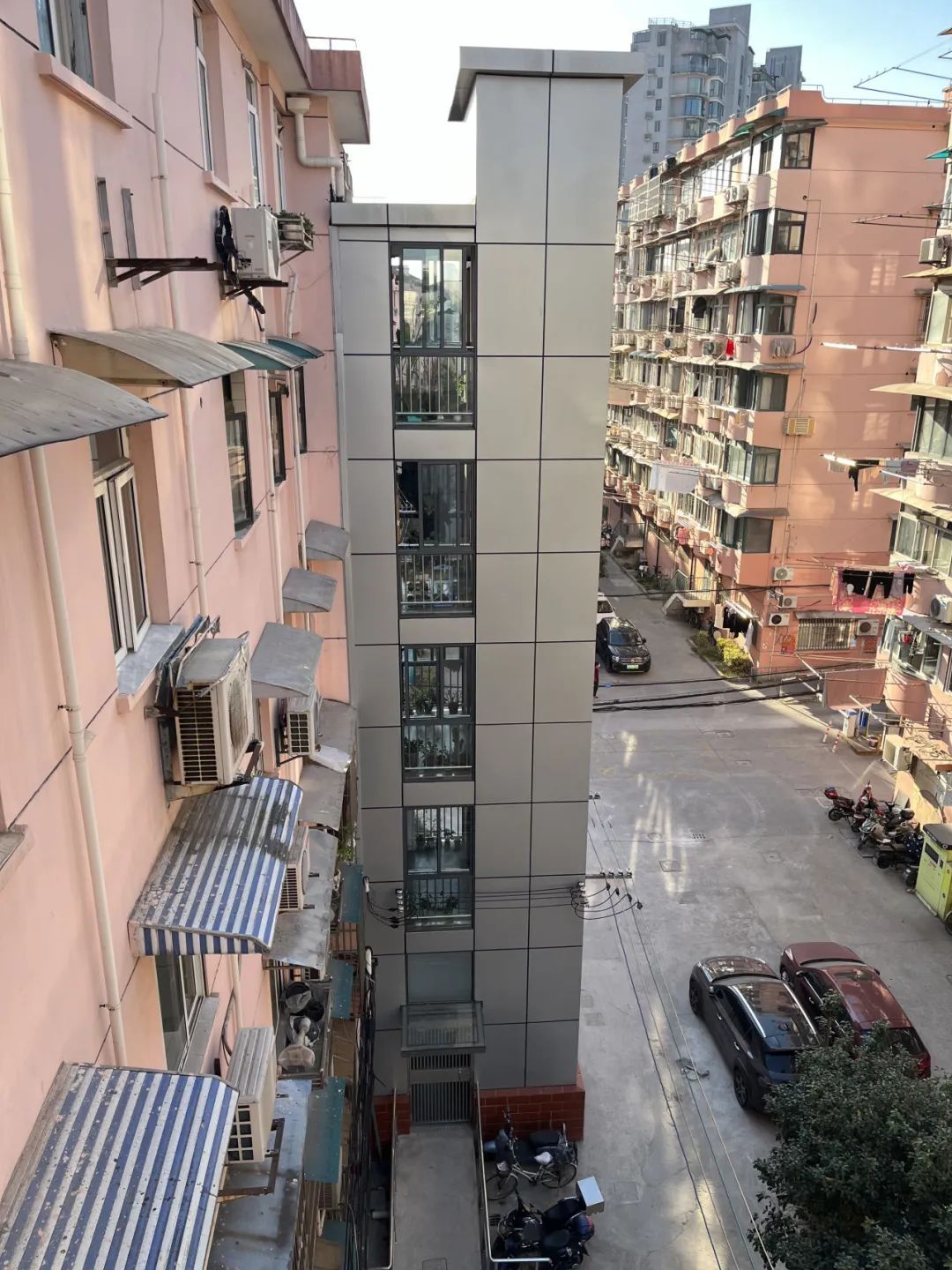 【便民】老旧小区电梯加装很"丝滑"!秘诀何在?