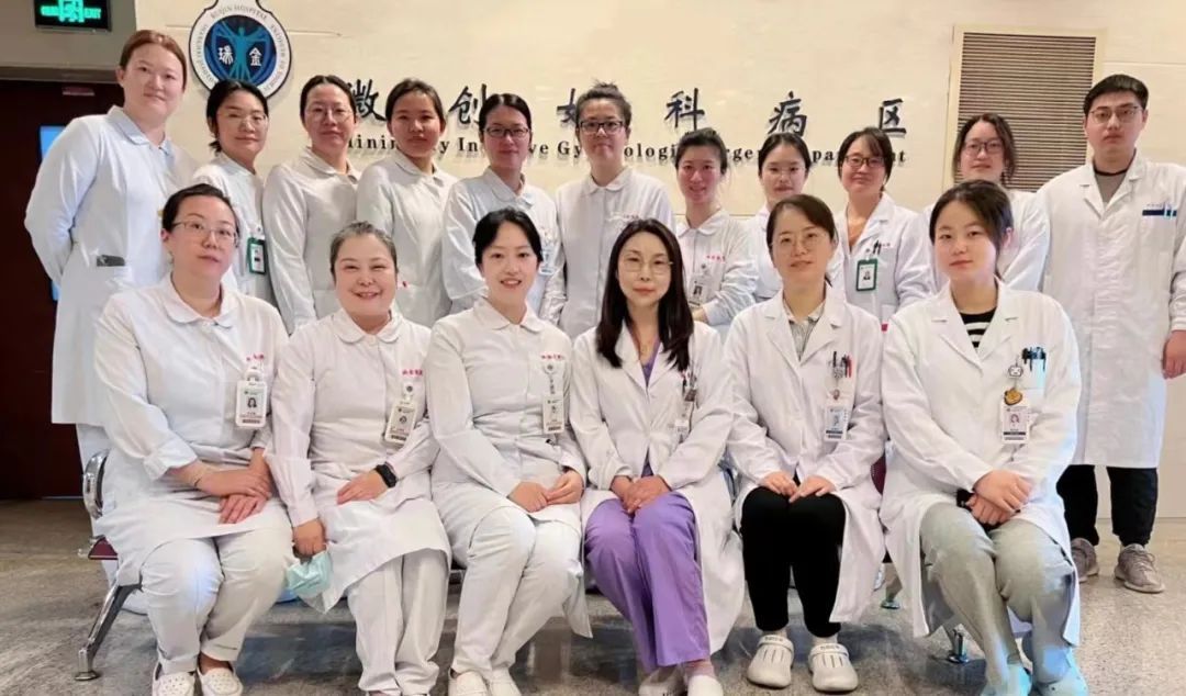 瑞金病例i81岁老军医腹藏20厘米巨大肿瘤妇产科医生巧手拆弹