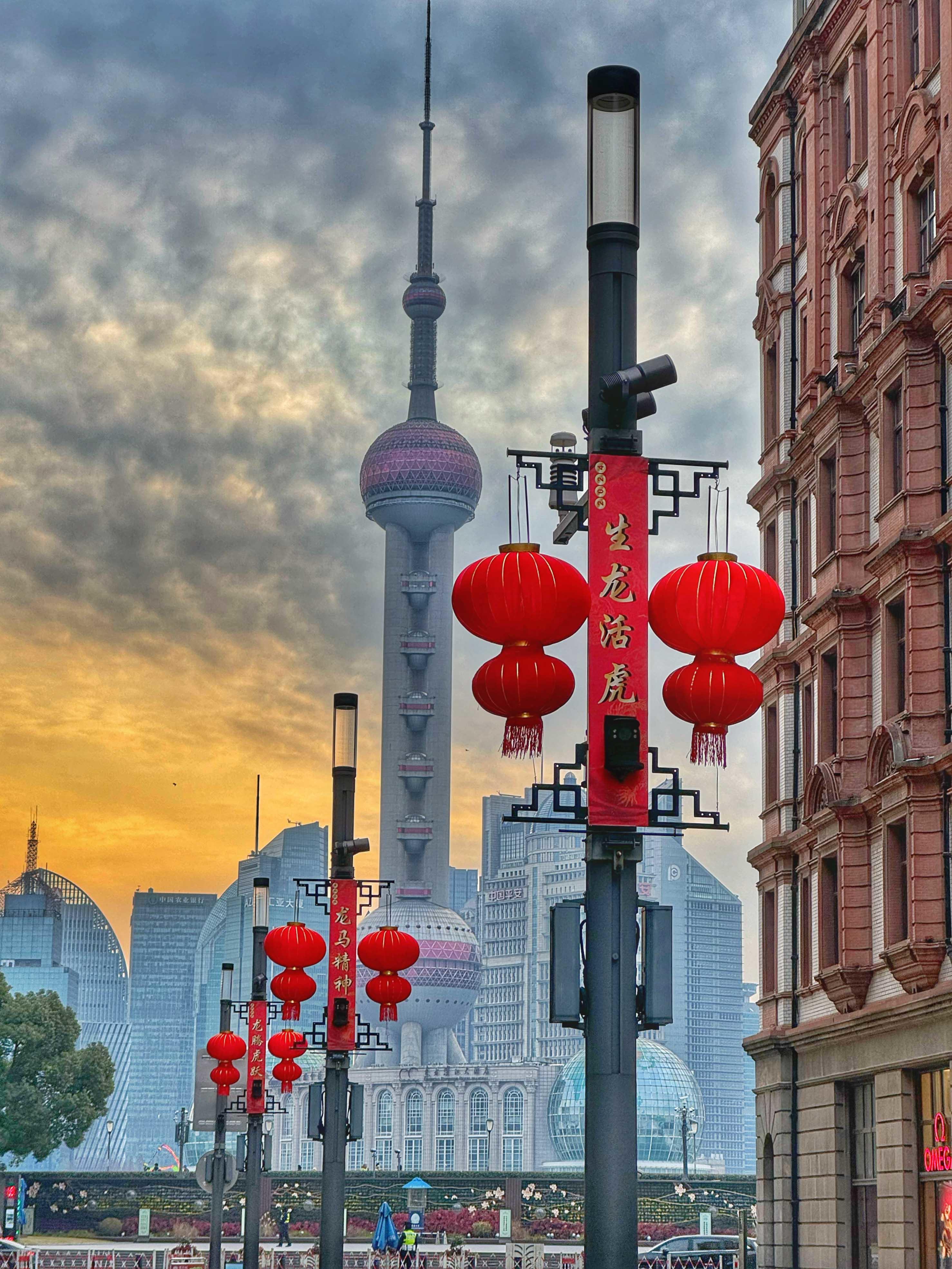 杨颖最新“南京红灯笼区在哪”街拍图文 - 大全