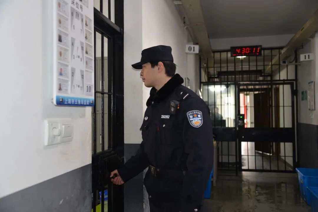 监狱警察照片大全图片图片