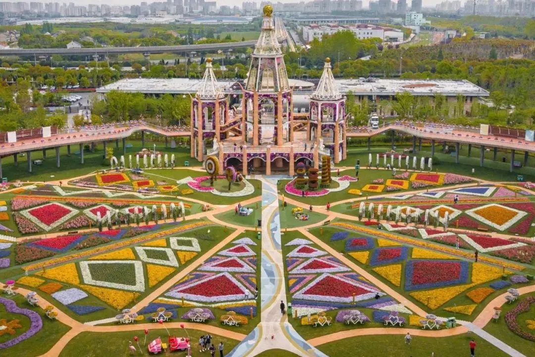 春节期间浦江郊野公园里咖啡小笼卡丁车正常开业吗