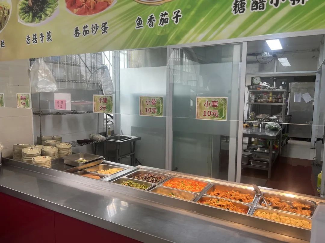 一炉锅仔暖人心颐景园社区食堂新春推新品新春走基层