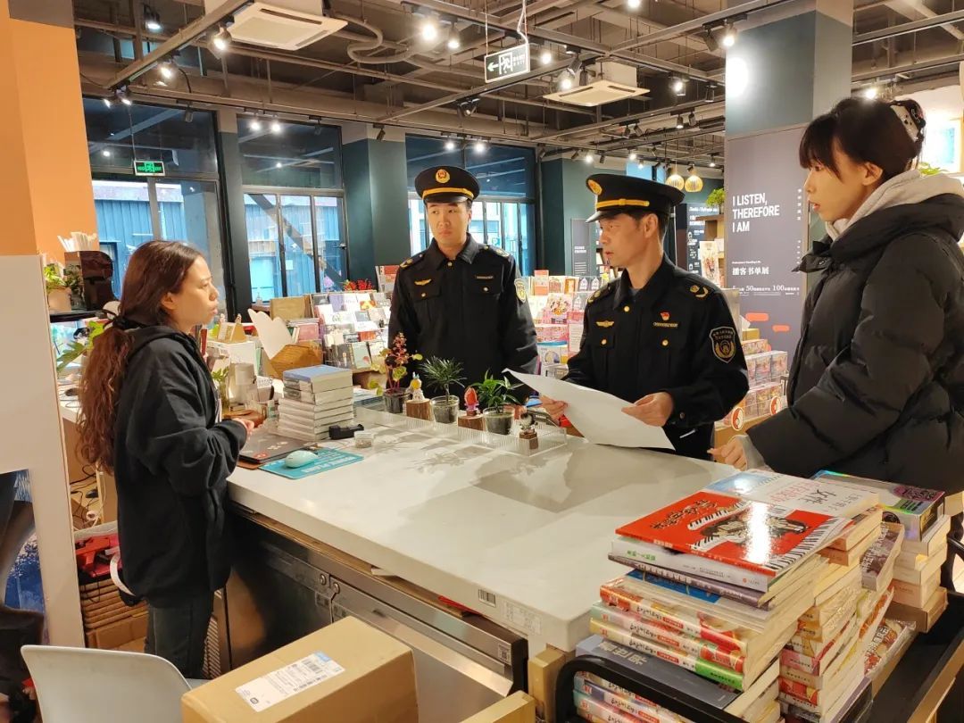 护航开学季杨浦区开展春季开学校园周边出版物市场专项检查