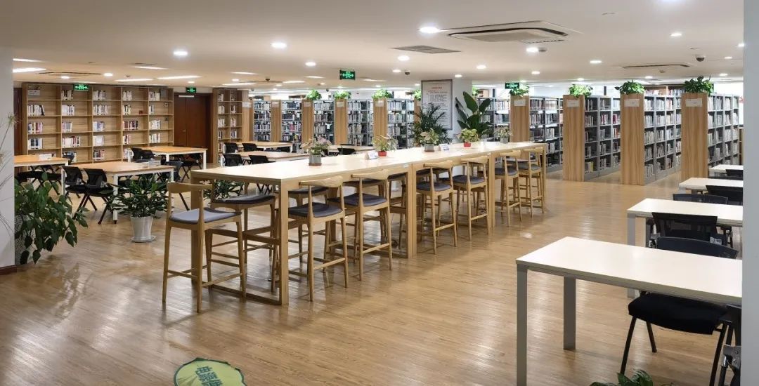 在新时代,新要求,新需求的大背景下,普陀区各街镇图书馆坚持"人民城市