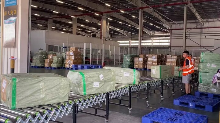 卖物流自建工厂唯快不破你看你看跨境电商的脸在变