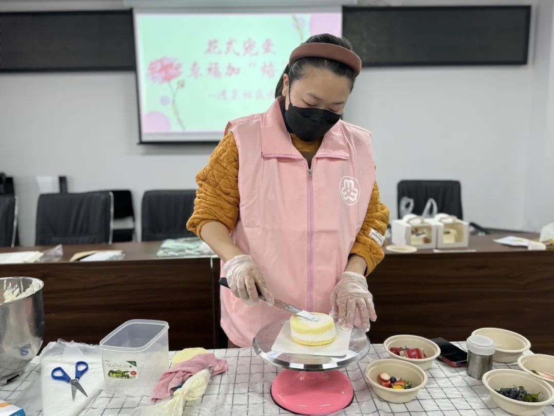 花式宠爱幸福加焙致敬每一位不平凡的她