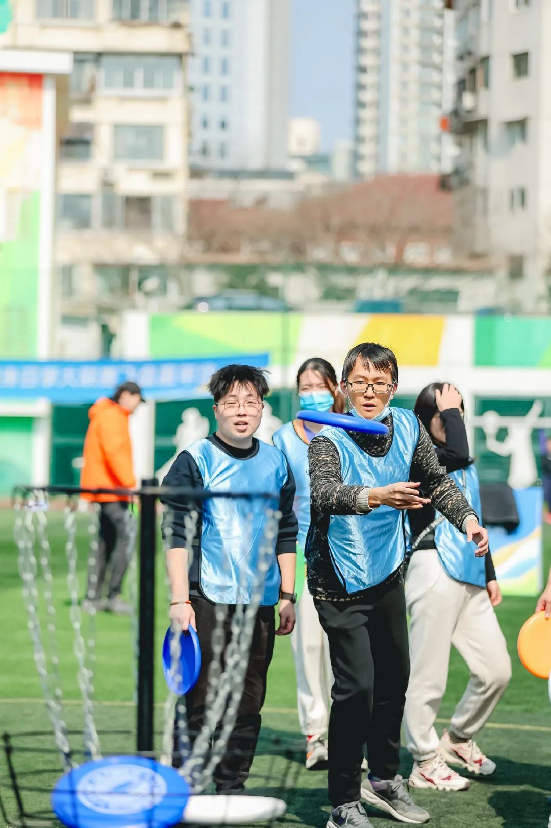 扔、接、跑!在飞盘嘉年华,你也能做“操盘手”→