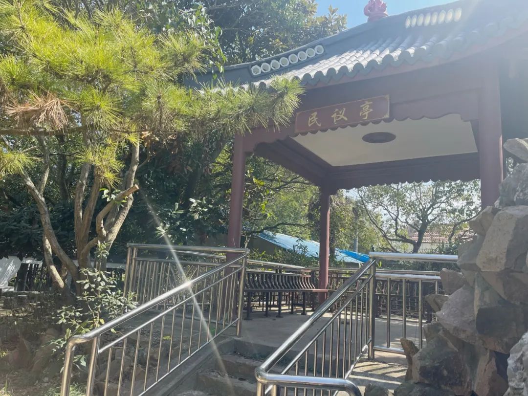 海湾镇这个居委用绣花针的功夫为老旧微公园绣出新衣