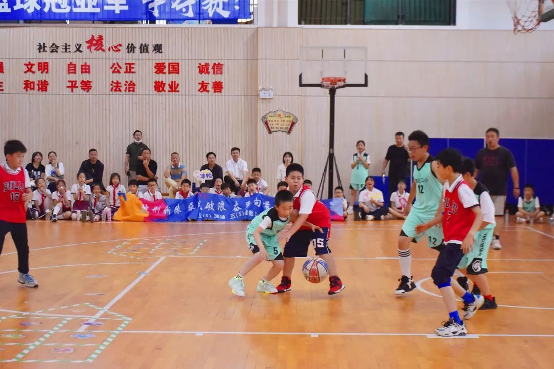 热点聚焦课后服务优秀案例泗泾二小体教融合促发展课后服务显成效