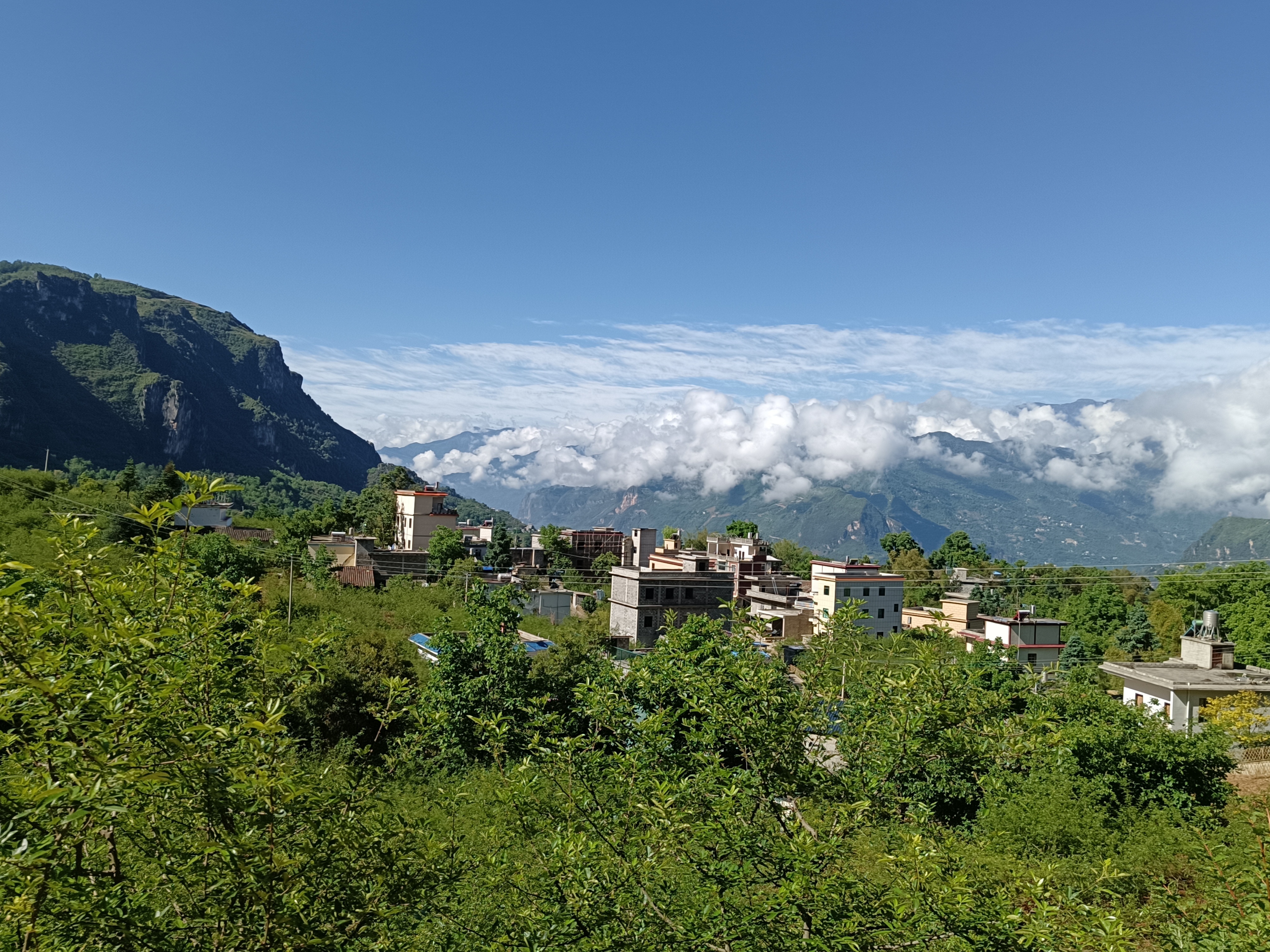 2个引水,改善居民生活品质的案例只是 普陀区援滇干部们聚焦"守底线