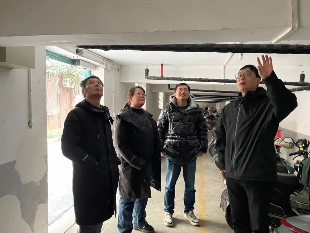 重行动抓服务促规范长宁区房管局组织开展双月行动交叉检查