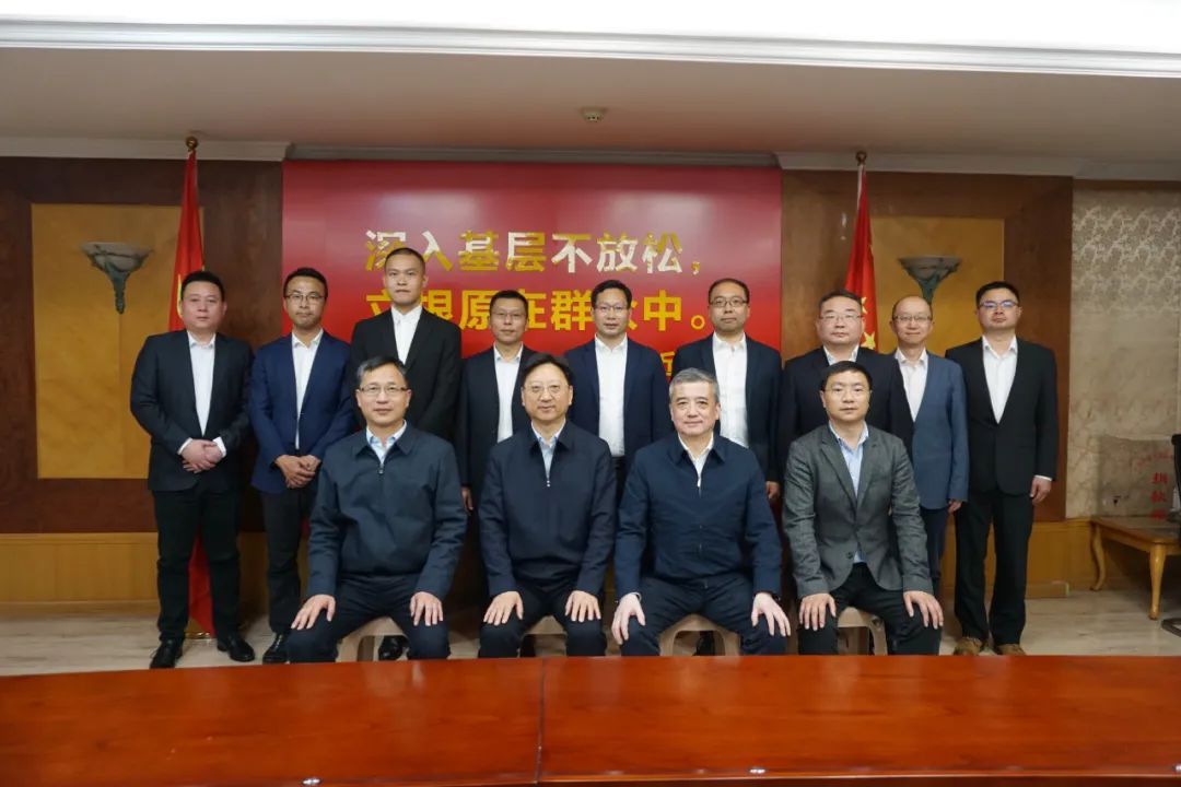 杨峥到上海市援滇干部联络组市政府驻昆明办事处调研