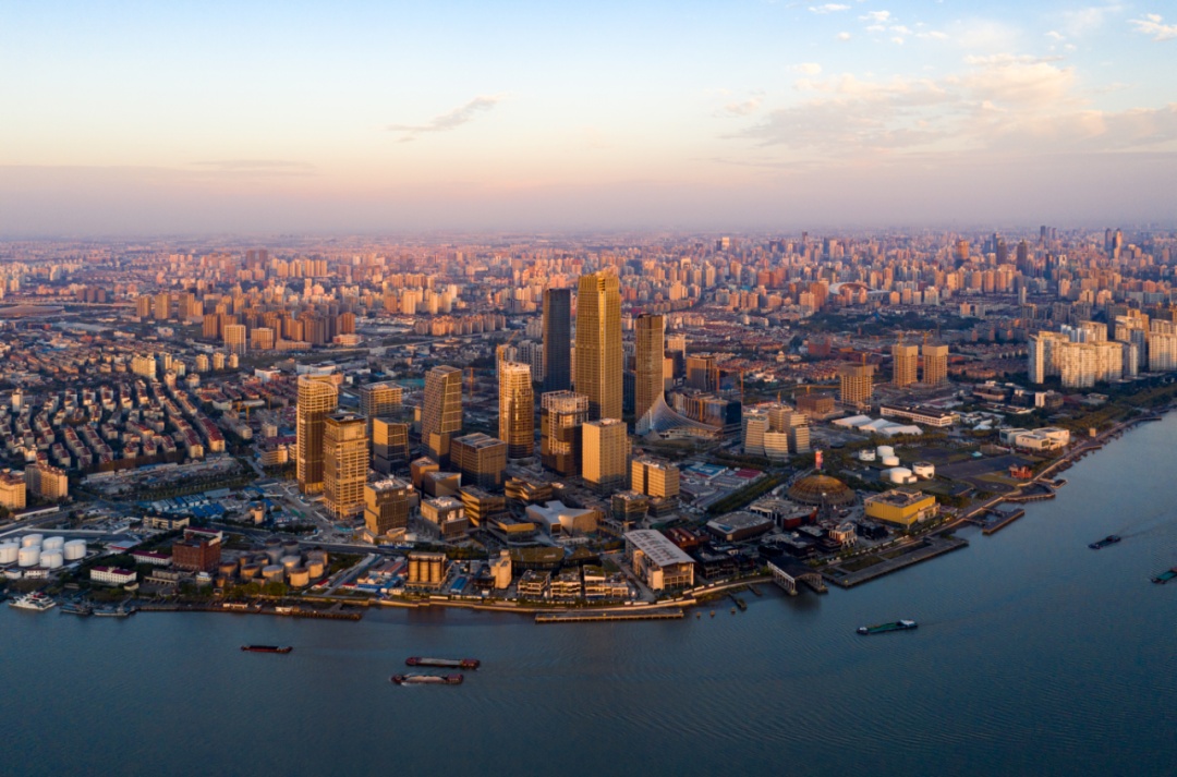 夜览·享读|从"烂泥湾"到"全球性水岸线",一文了解徐汇滨江的跨越式进