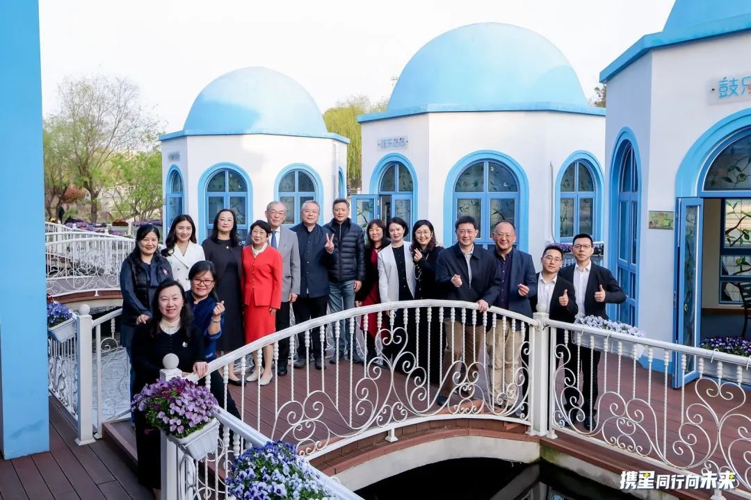 闵行文化公园内有座蓝色城堡众星云集原来是