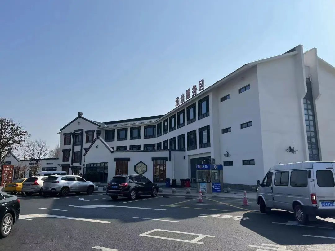 练塘服务区桐乡,海宁,慈溪等可途经城市欢乐谷,辰山植物园周边景点