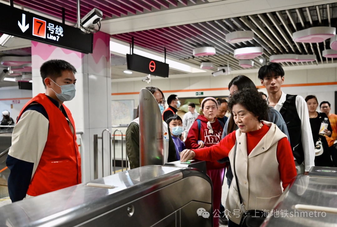 运送乘客23574万人次日均增幅225上海地铁圆满完成清明假期保障任务