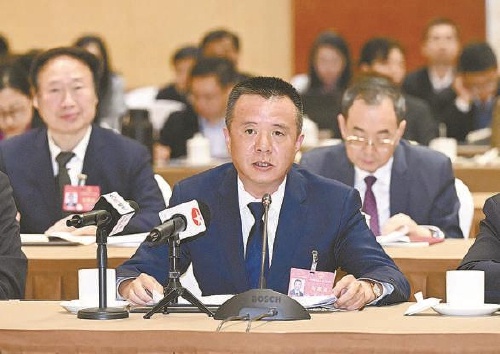 全国人大代表张义民:携手检察机关,为大型车辆视线盲区治理发声_上观新闻
