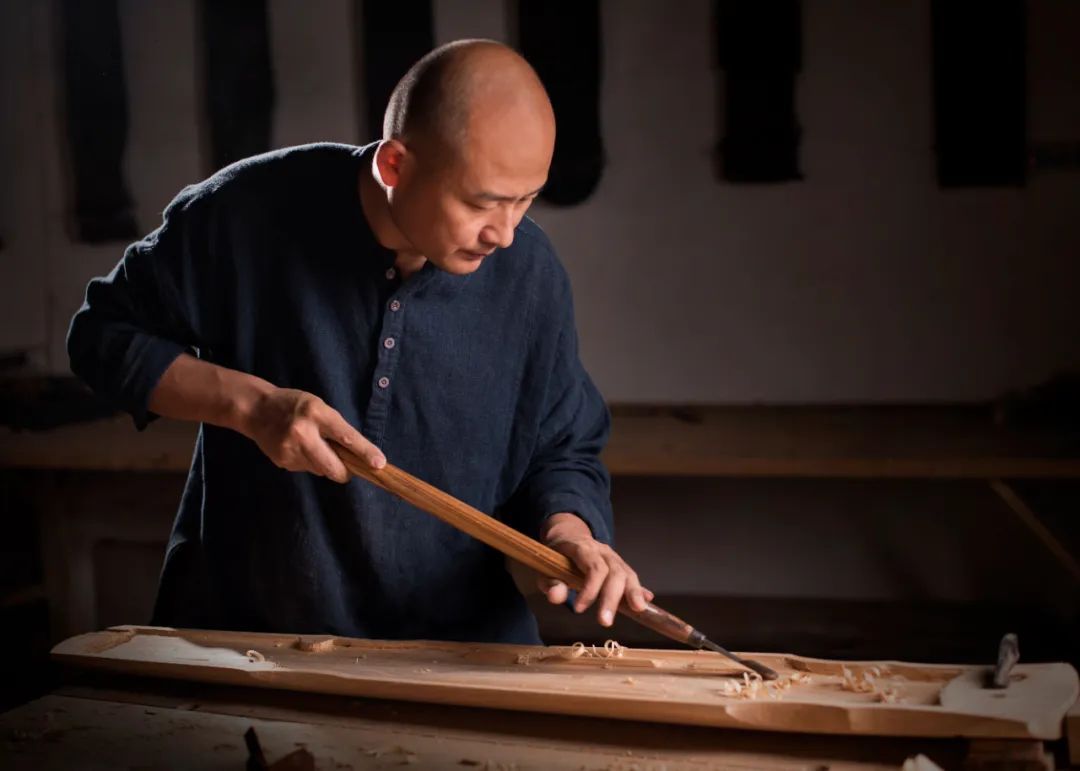 嘉定斫琴师匠心独运助古琴艺术焕发新生