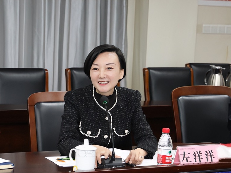 热点聚焦上海外国语大学松江外国语学校北部分校暂定名每天带着一个新